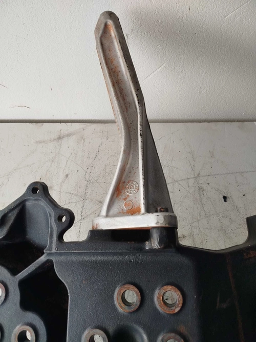 Suporte Fixação Radiador Scania S5 Euro 5 (ID:17590)