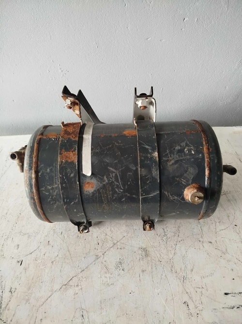 Reservatório bujão ar Iveco stralis 20L 2008/2018(id:10811)