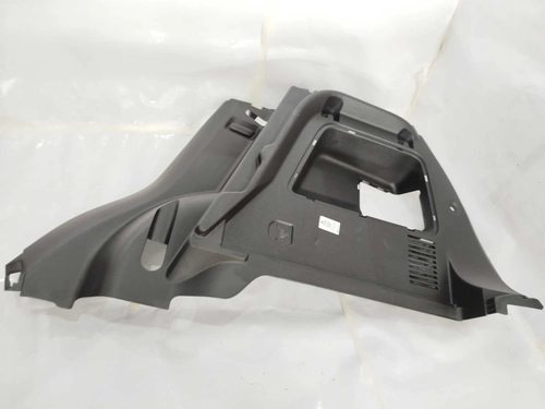 ACABAMENTO LATERAL PORTA MALAS CHEVROLET TRACKER 1.4 2019 LD (ID:18724)