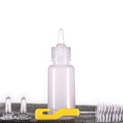 Kit Mamadeira P Amarelo para Animais de Estimação com 3 bicos e Limpador
