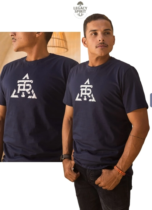 Camiseta Masculina Azul Marinho Tamanhos P, M, GG