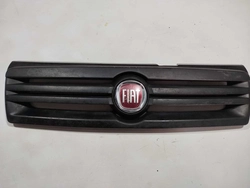 Grade frontal radiador Fiat Uno 2012 (ID:557)