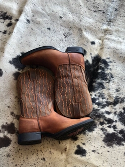 Bota Country Masculina com Detalhes em Bordado Laranja Tamanhos 37,39,41