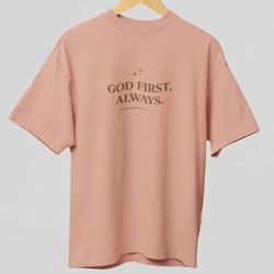 Camiseta “God First, Always”