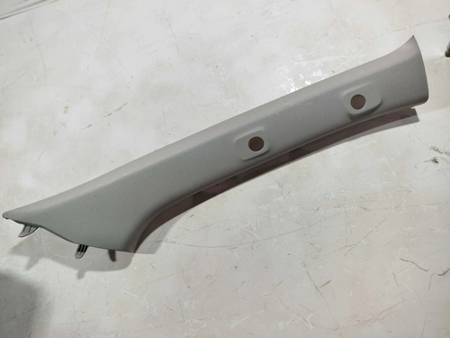 Acabamento coluna parabrisa L.D Hilux 2017 (ID:1764)