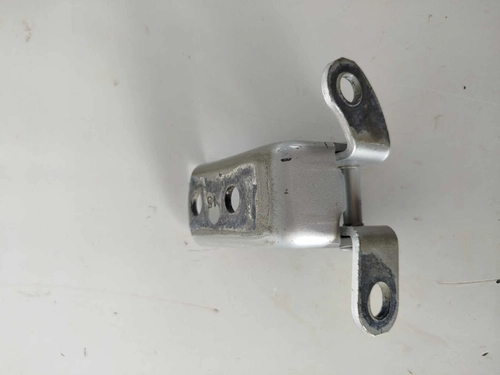 Dobradiça Porta Diant. Direita Toyota Hilux 2020 (ID:17867)