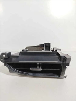 DIFUSOR AR CENTRAL TOYOTA HILUX 2020 LD (ID:9352)