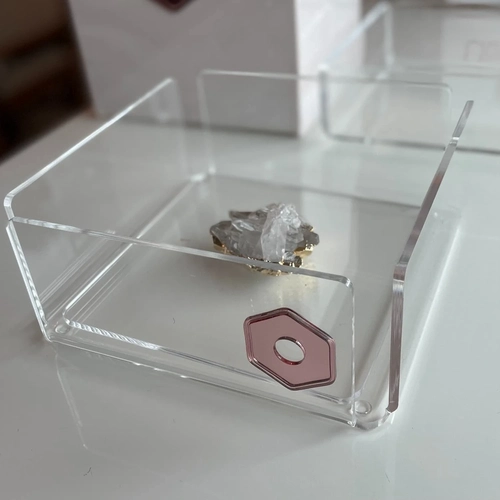 Porta guardanapos logo e puxador em pedra natural - Logo alto relevo inicial ou desenho