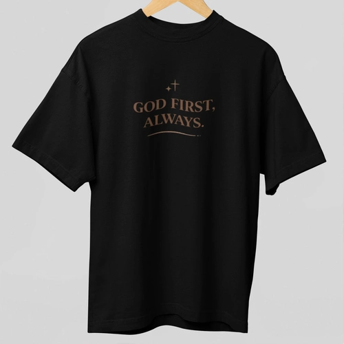 Camiseta “God First, Always”
