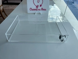 Bandeja M - Logo alto relevo inicial ou desenho