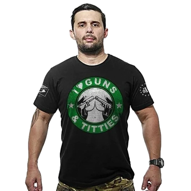 Camiseta Infamous Guns e Titties - REF 013 (Team Six)