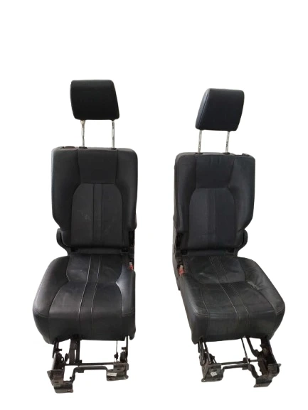 Bancos traseiros couro LAND ROVER Discovery 43.0 2010 (ID:1295)