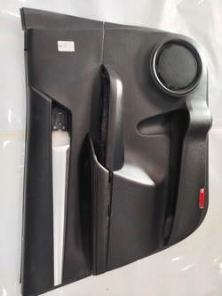 FORRO PORTA DIANTEIRO HILUX 2020 LE (ID:8378)