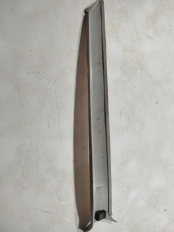 Acabamento coluna para-brisa LD Fiat uno 2001 (ID:1361)