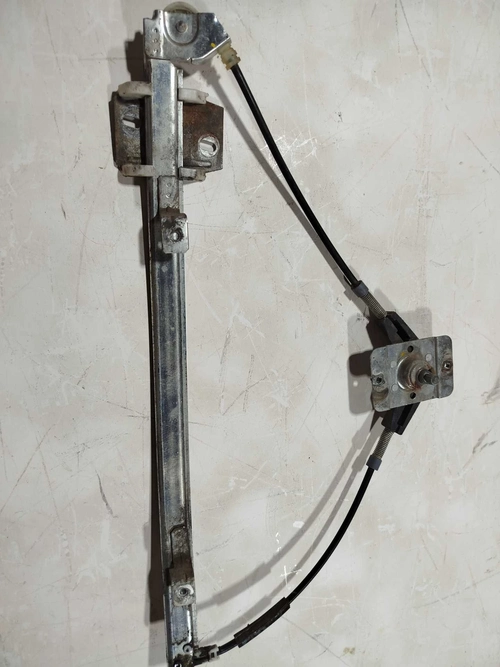 Máquina de vidro manual dianteiro LE Fiat uno 2013 (ID:1403)