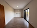 Casa para alugar em Londrina, Conjunto Habitacional Alexandre Urbanas, com 3 suítes, com 198 m²