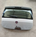 Tampa Traseira Porta Malas Fiat Punto 2015 (ID:11835)
