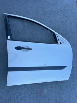 PORTA DIANTEIRA LD FORD FOCUS 2.0L HA 2007 (id:7027)