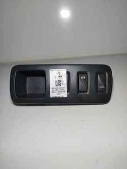 MOLDURA COMANDO DO VIDRO C/ BOTAO OROCH DYN 1.6 SCE 2022