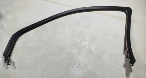 Acabamento interno porta diant. direita GM Chevrolet Tracker 2018 (ID:1823)