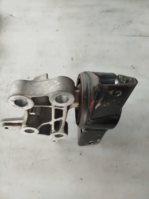 Coxim do câmbio CHEVROLET TRACKER PREMIER 2019 (ID:5977)