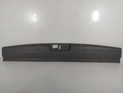 ACABAMENTO PORTA MALA CARAVAN SE 2.4 2000 (id:8931)