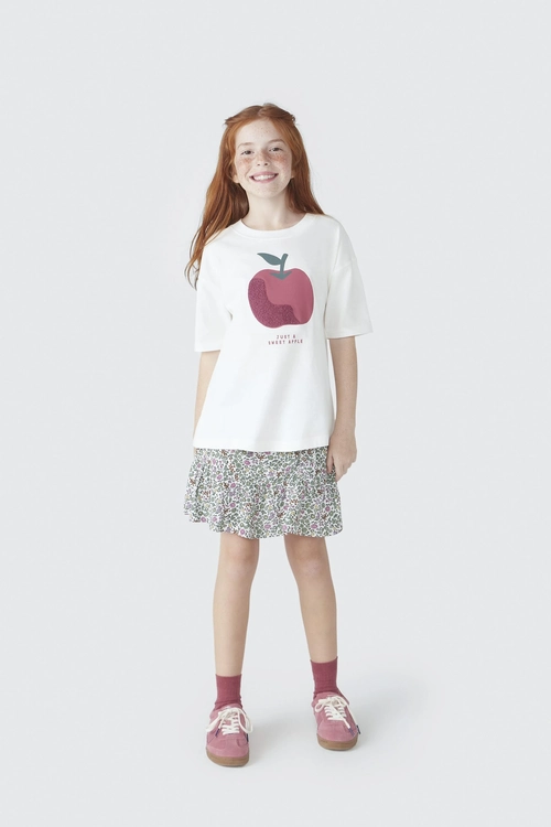 Camiseta Manga Curta Branca Maçã Just a Sweet Apple Hering - Feminina