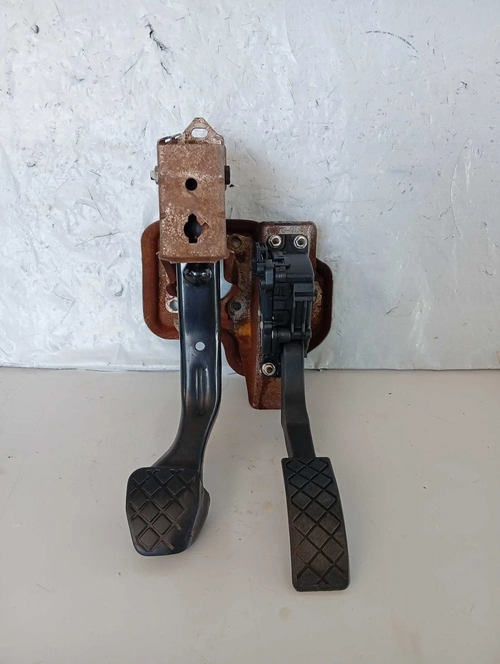 Suporte Pedal Acelerador e Freio VW Gol G5 2008/2012 (ID:16565)