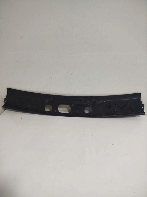 TAMPA MOLDURA ACABAMENTO TRASEIRO FIAT TORO 2016 A 2020 LE (ID:1037)