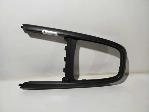 MOLDURA TRAMBULADOR CHEVROLET ONIX 1.0MT LT 2016 (Id:19795)