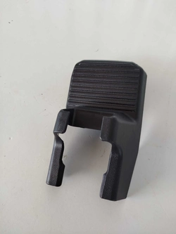 Acabamento Trilho Banco Diant. Esq. Toyota Hilux 2016/2020 (ID:17873)