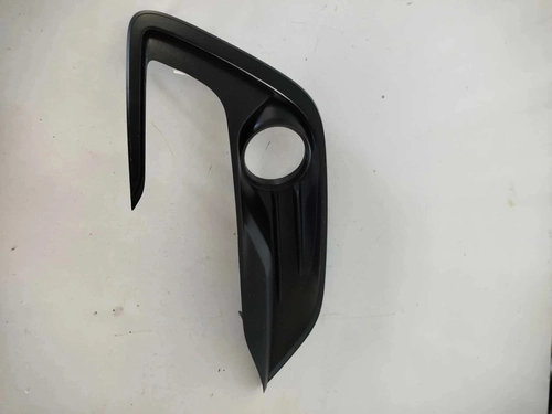 MOLDURA FAROL DE MILHA ESQUERDO FORD KA 2019 (id:18996)