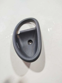 Moldura maçaneta interna dianteira LE PALIO SIENA STRADA 2001 (ID:386)
