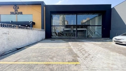 Loja para alugar em Londrina, Caiçaras, com 428 m²