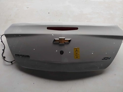 TAMPA PORTA MALA PRISMA 2015 (ID:85)