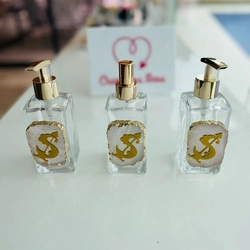 Vidro com valvula e logo em pedra natural - Logo alto relevo inicial ou desenho