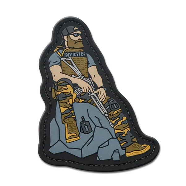 Patch Airsoft Emborrachado Costurado Invictus In Position