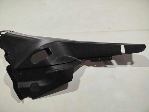 Moldura coluna traseira LD GM Onix 2019 (ID:202)