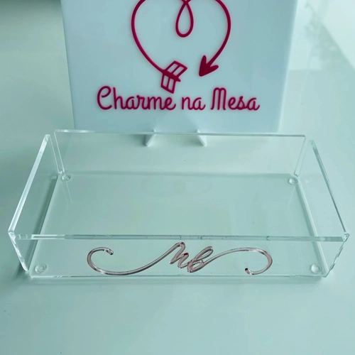 Bandeja P - Logo alto relevo inicial ou desenho