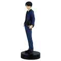 Figure Attack On Titan - Levi Ackerman  - Suit Version - Pop Up Parade