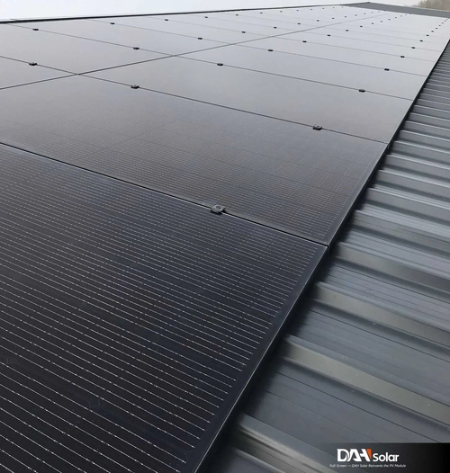 Painel Solar Fotovoltaico DHN-72K16/DG-595W – 595W N-Type Bifacial PERC, 144 Células, Eficiência 22,5%