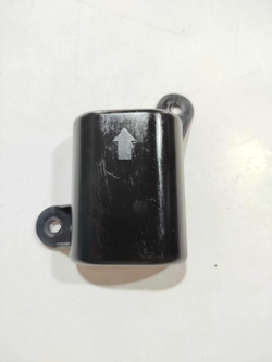 Acabamento tampa chicote ABS traseiro esquerdo Onix prisma 2019 (ID:247)