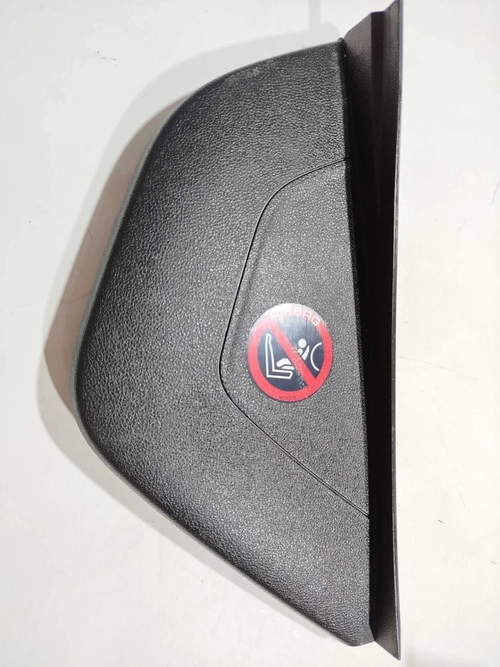 Acabamento tampa lateral painel direito GM Onix 2015 (ID:194)