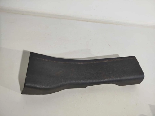 ACABAMENTO SOLEIRA TRAS LE FORD KA SE 1.0 HA C  2021 (id:6043)