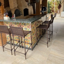 Conjunto 4 Banquetas Fibra Sintética e Alumínio com Pintura Epóxi Maringá