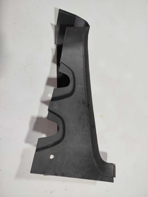 Acabamento lateral direita caçamba Fiat Strada 2008/10 (ID:663)