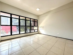 Sala comercial para venda e locação 213 m² no Alto da Avenida Maringá  Ed. Comercial Maringá Business  7 salas  213 m² útil  1 vaga