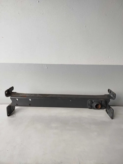 Travessa chassi dianteiro Iveco hi-road 360 2021 (id:10062)