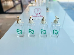 Vidro com válvula - Logo alto relevo inicial ou desenho