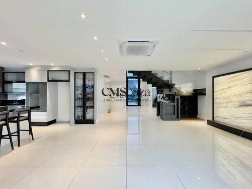 Casa à venda e locação no Alphaville 2 em Londrina  4 suítes  264m²  piscina  alto padrão